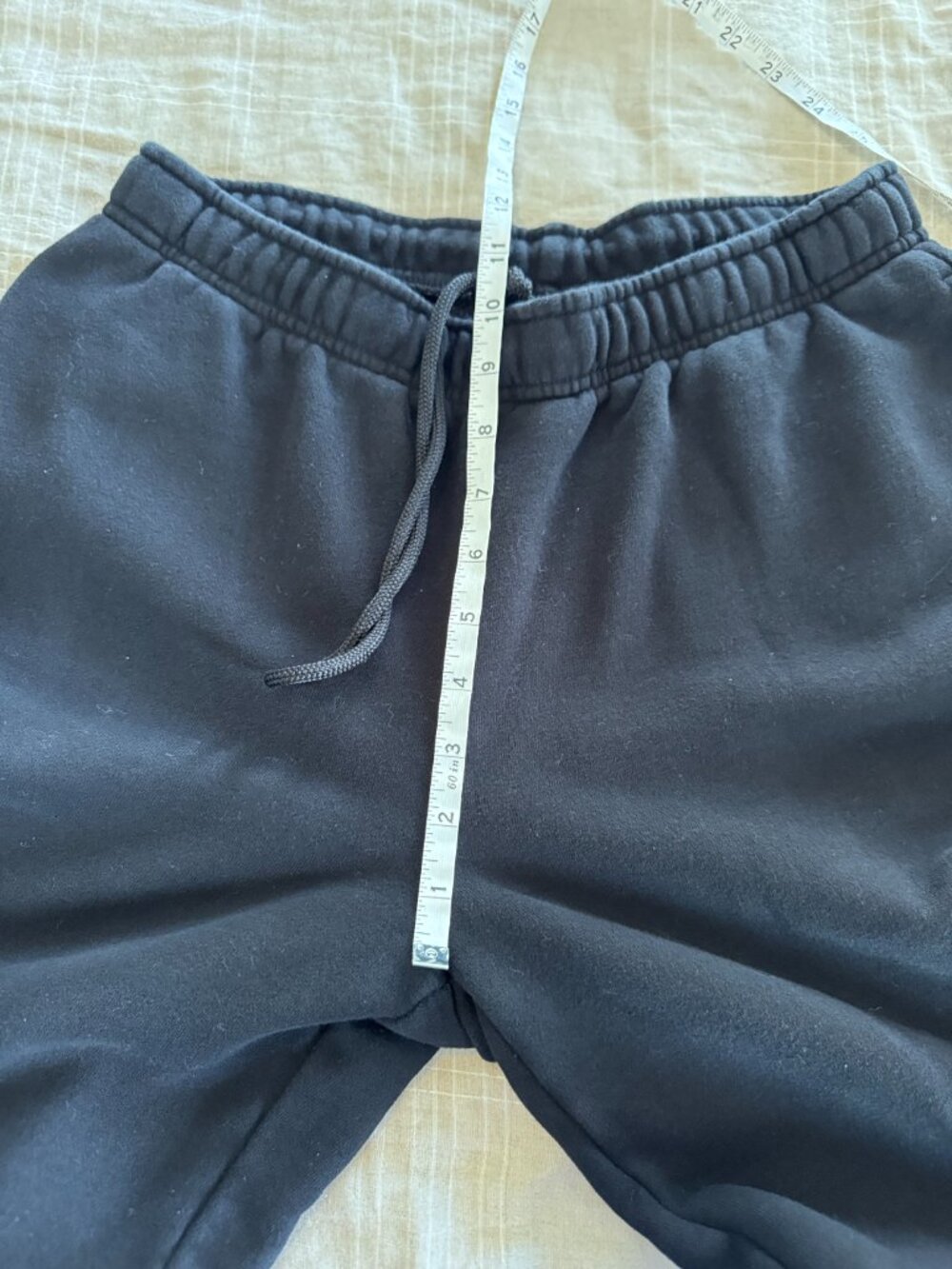 Aritzia TNA Cozy Sweatfleece Mega Cargo Sweatpant - Picture 11 of 12